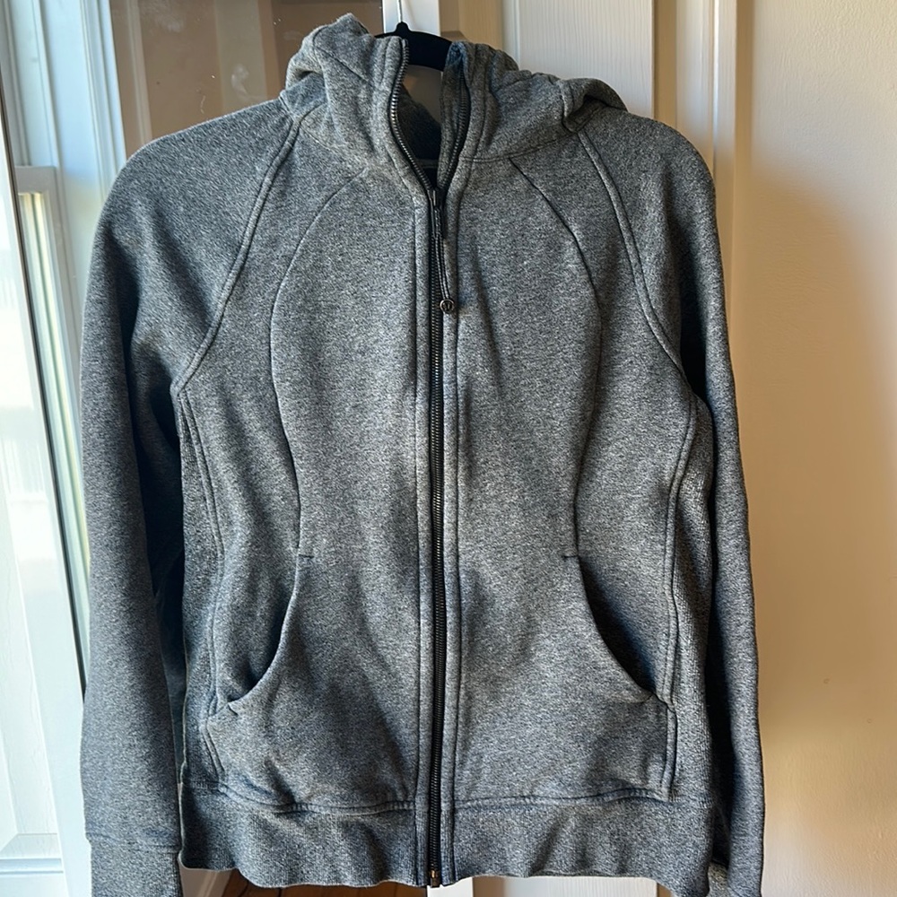 Lululemon women’s scuba hoodie